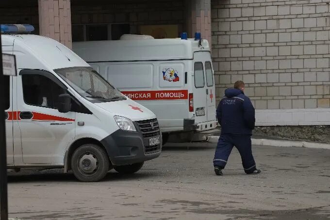 Врач скорой помощи новосибирск. Больница скорой помощи новосибирск. Машины реанимации в новосибирске. Приморско ахтарск станция скорой помощи. Скорая медицинская помощь новосибирск.