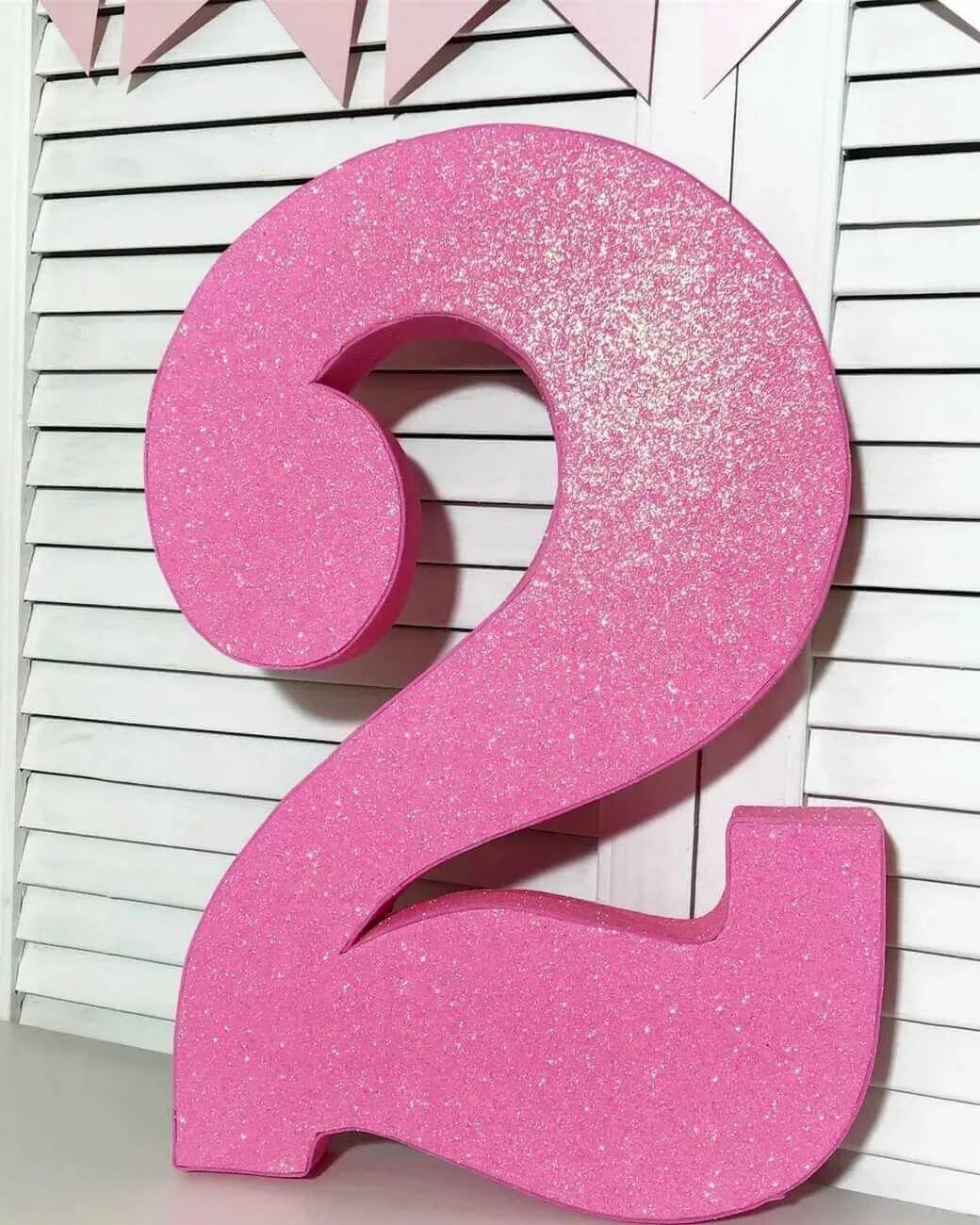 Как установить большие цифры. Как установить большие цифры. Объемные цифры на день рождения. Розовые объемные цифры. Цифры из картона.