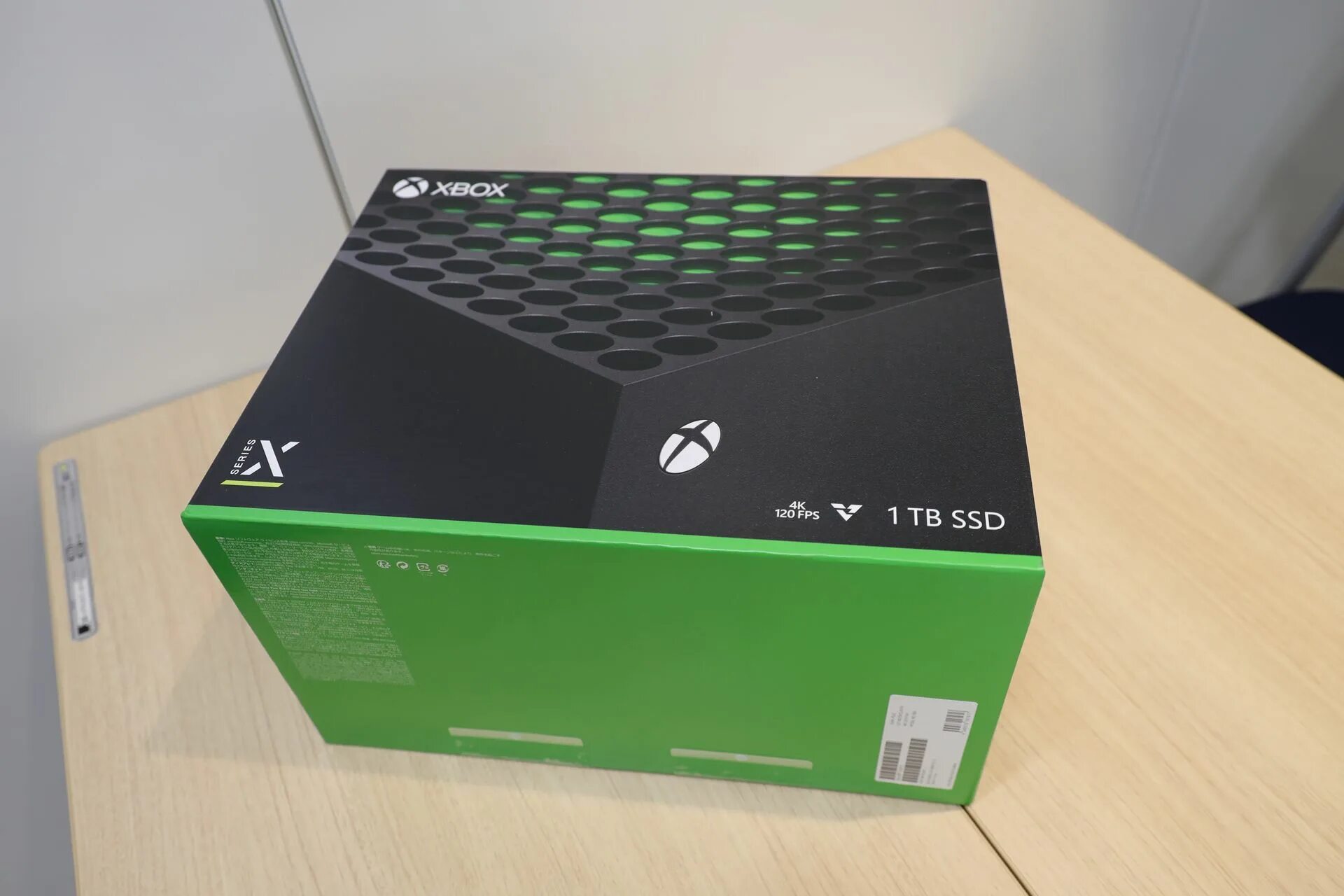 Xbox series в россии. Microsoft Xbox Series x (1tb SSD). Xbox Series x коробка. Упаковка Xbox Series x. Xbox Series x Console 1tb.