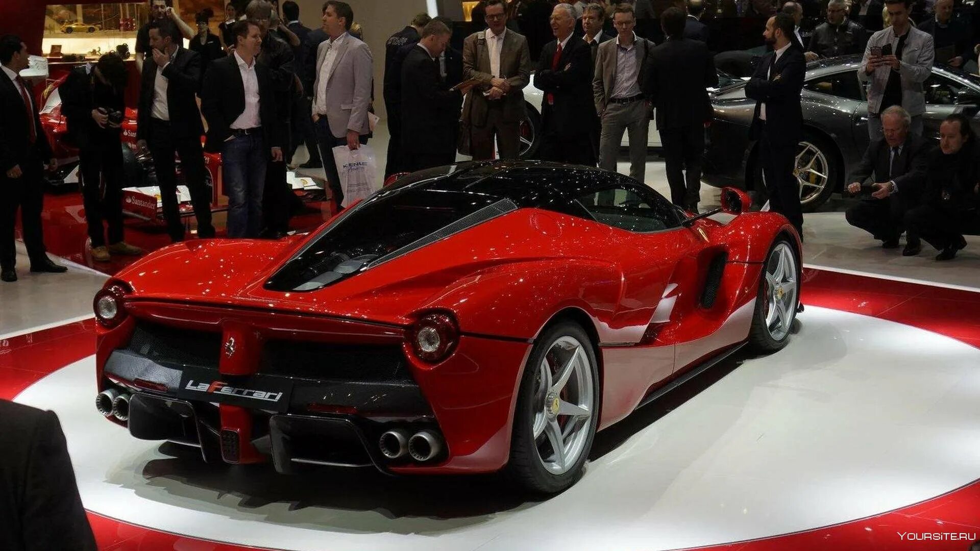 Содержание феррари. Феррари 2013. модели феррари laferrari. феррари 2035. самая дорогая феррари.