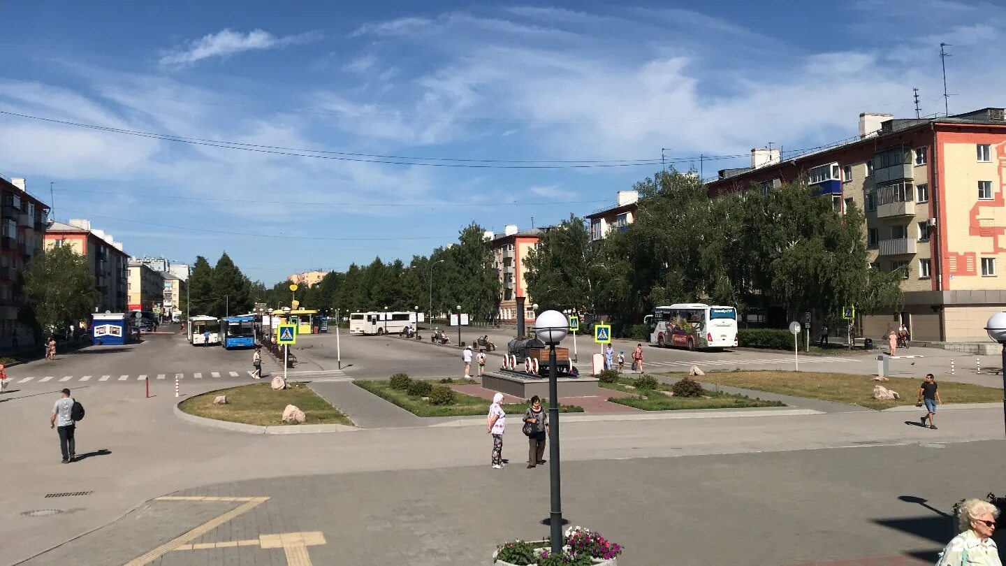 Белово транспортные. Белово транспортные. Железнодорожный вокзал белово. Белово бачаты железная дорога. Вокзал города белово кемеровской области.