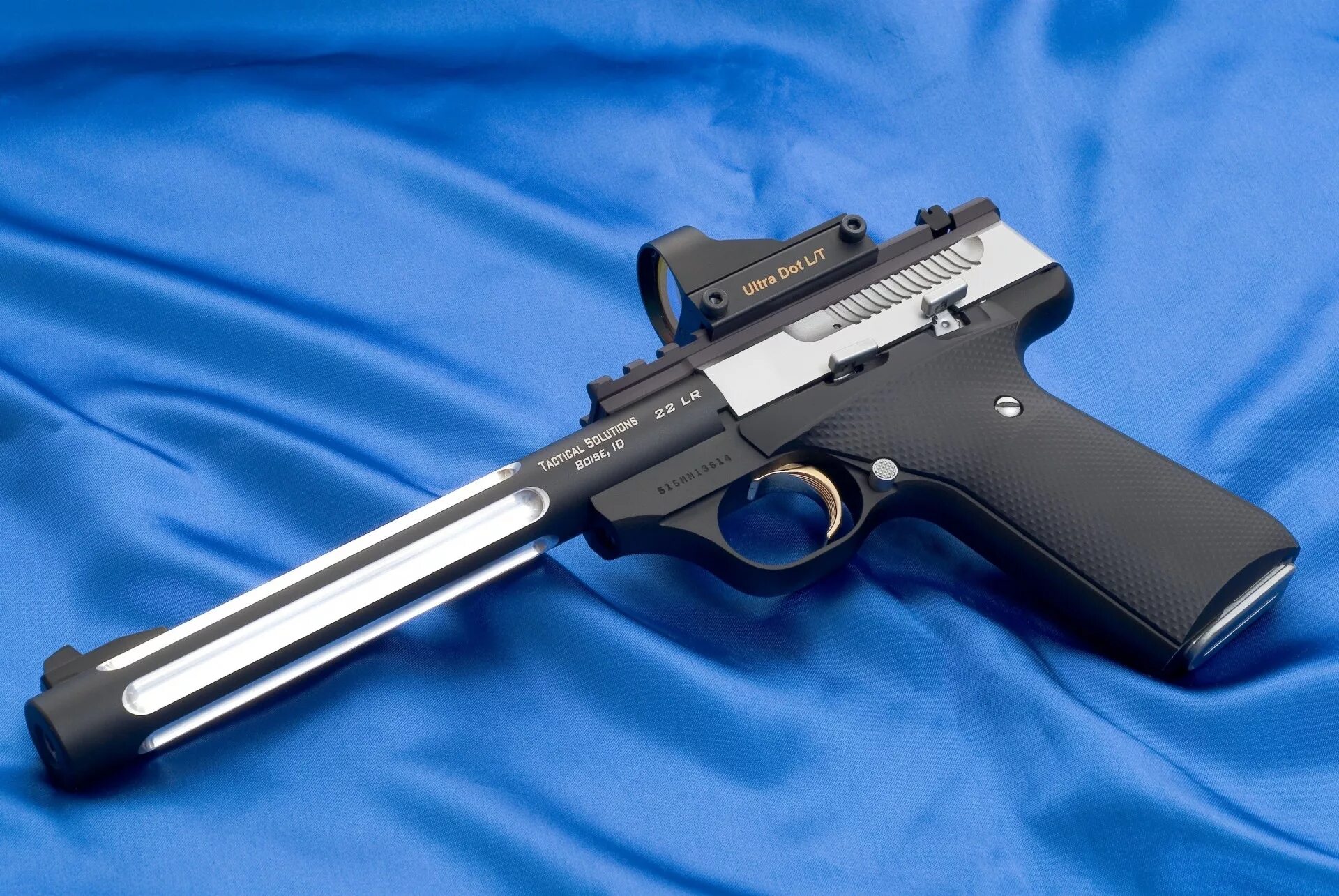 Картинки оружия. Beretta u22 Neos. Beretta u22 Neos с глушителем. Пистолет Browning Buck Mark 22lr с глушителем. Кимбер 1911 с глушителем.