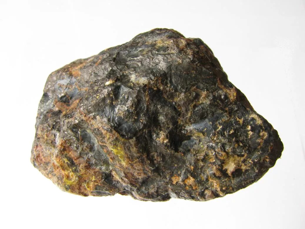 Руда урана сканворд. Уран минерал. Настуран минерал урана. Торий-урановая руда. Уран Горная порода.