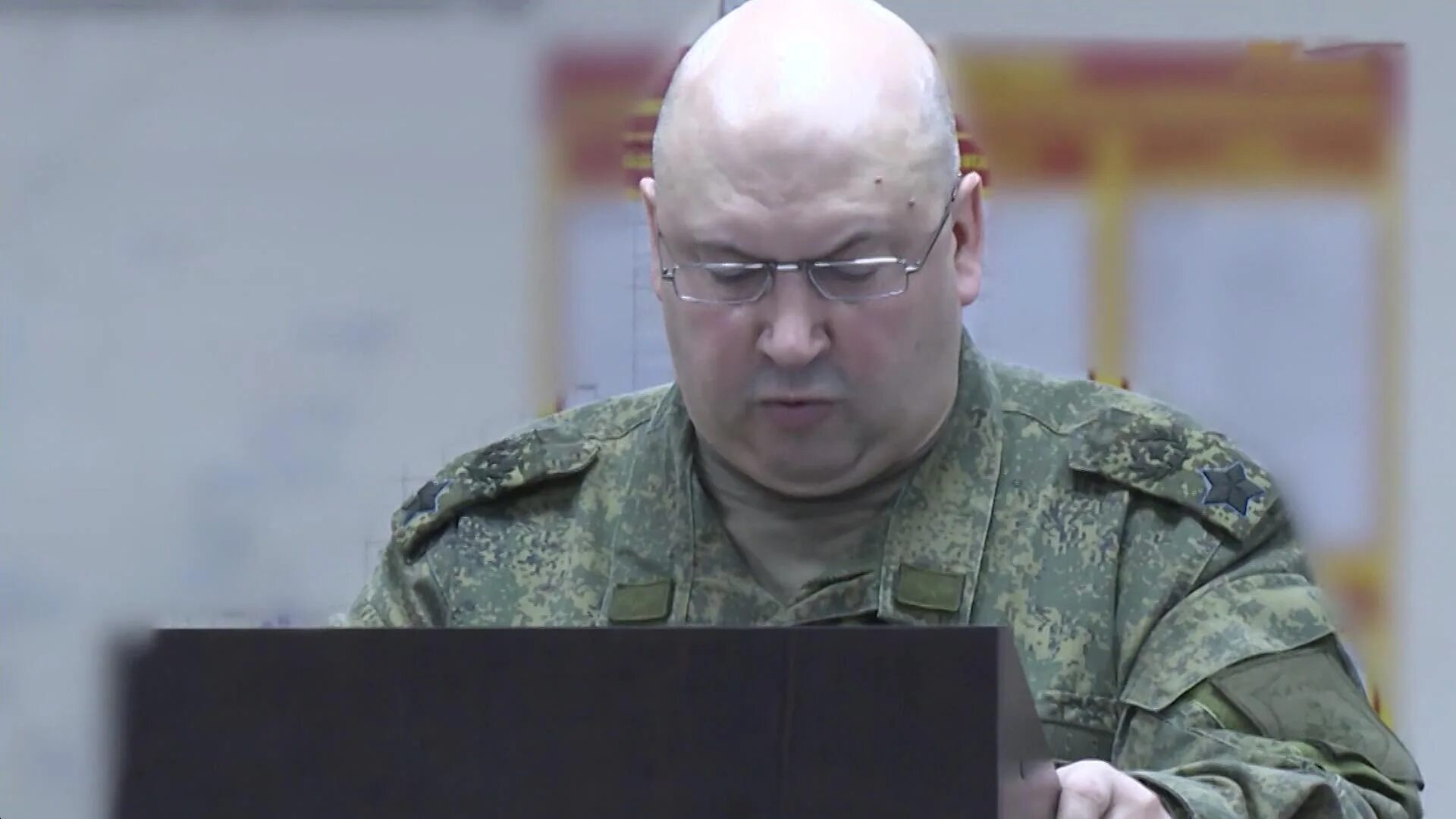 Где находится суровикин командующий. Суровикин. сергей суровикин. сергей суровикин zelensky. александр суровикин.