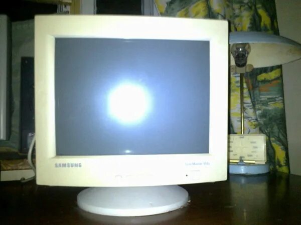 Монитор samsung sync. Samsung 173s монитор. монитор samsung 551s. телевизор монитор самсунг синк мастер 711. монитор самсунг синк мастер 332.