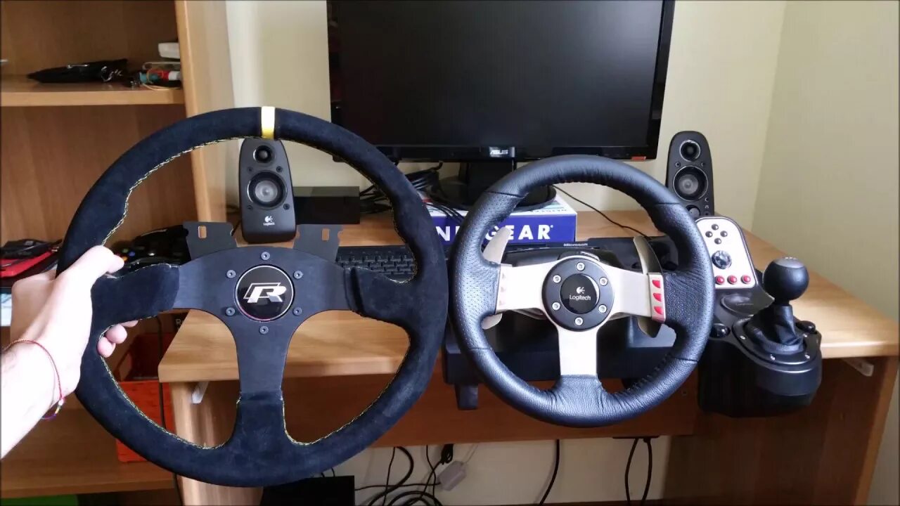 Wheel logitech g27. Руль логитеч г27. Руль Logitech g27. Logitech g25 g27. Logitech g27 Racing Wheel.