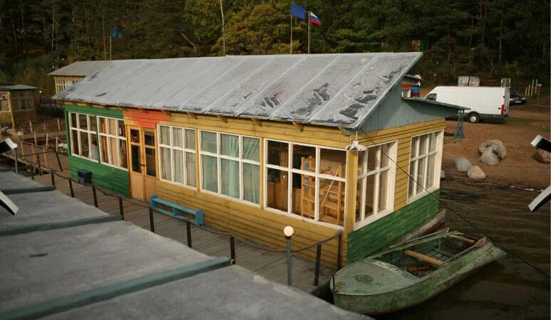 Каникулы строгого режима аверин. Каникулы строгого режима какой лагерь. Каникулы строгого режима съемки. Озеро гороховое каникулы строгого режима. Каникулы строгого режима какой лагерь.