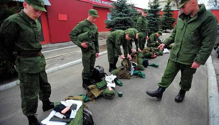 Вещи в армию. Вещи для призывника. Вещи в армию призывнику. Необходимые вещи в армии. Что нужно взять в армию призывнику