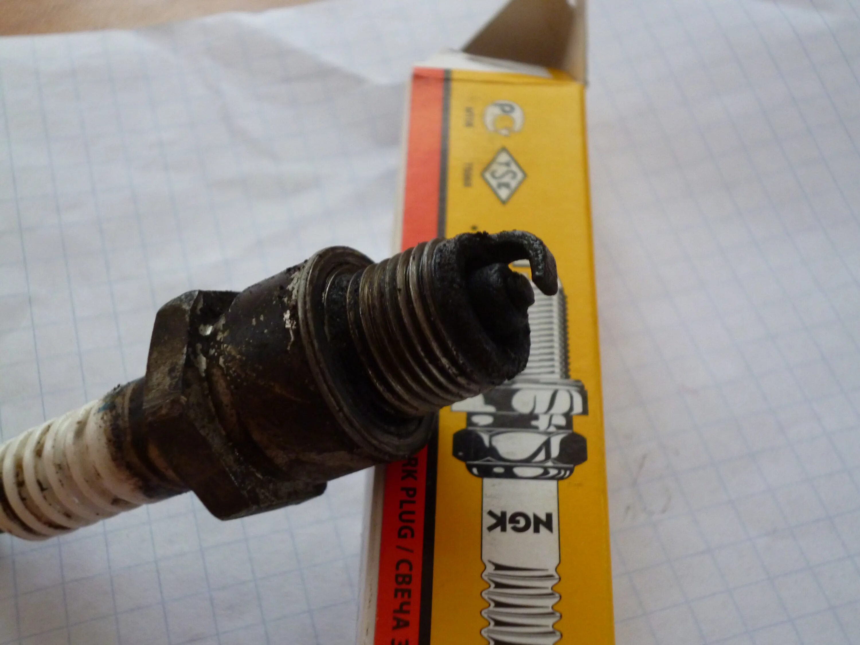 свечи для инжекторных двигателей. залитые свечи зажигания. свечи на ваз 2105 инжектор. залиты свечи зажигания зимой что делать. заливает свечи ваз 2114.