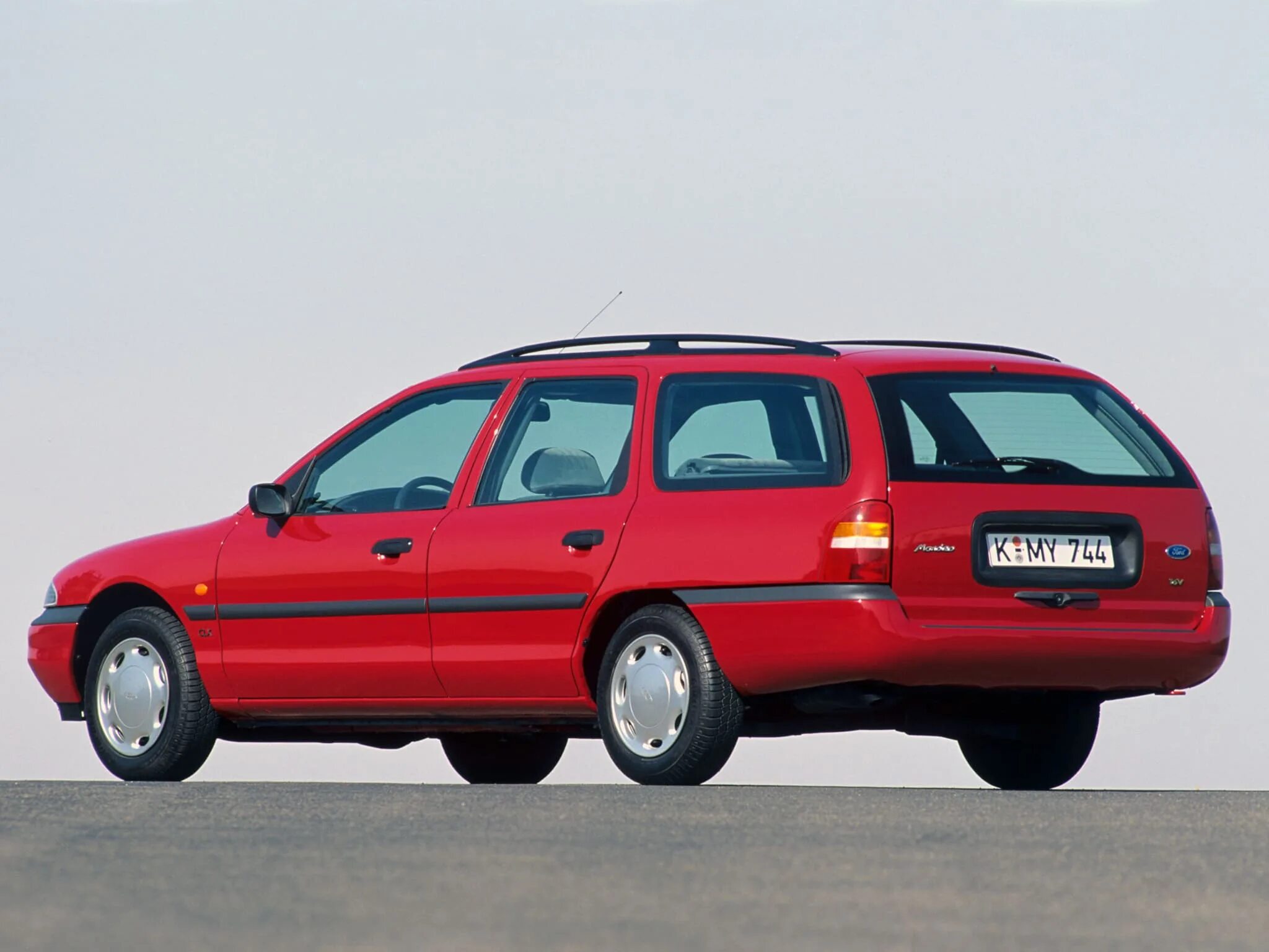 Форд мондео 1. Ford Mondeo 1996 универсал. Ford Mondeo 1993 универсал. Форд Мондео универсал 1993. Форд Мондео 1996 универсал 1.6 бензин.