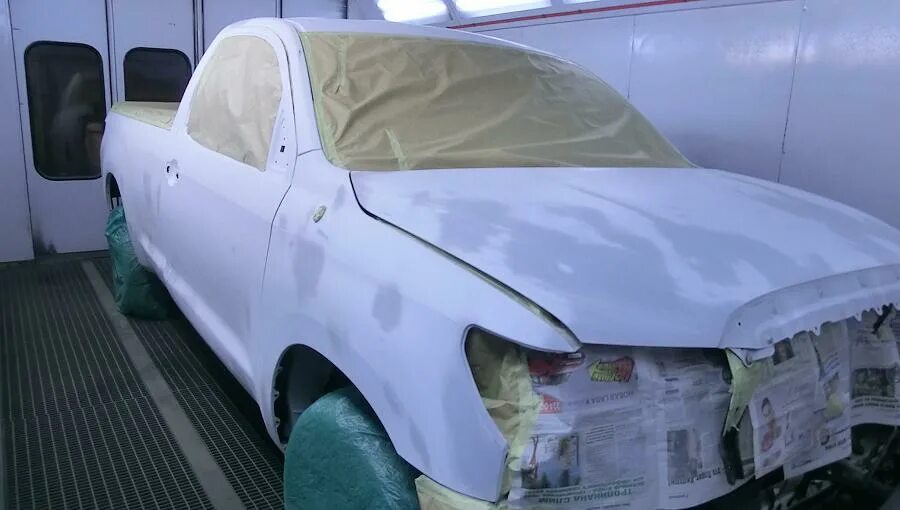 Засыхание раптора для покраски. Покраска легкового авто в белый Раптор. Raptor 1k u-Pol подготовка к покраске. Альмера покрашенная раптором.