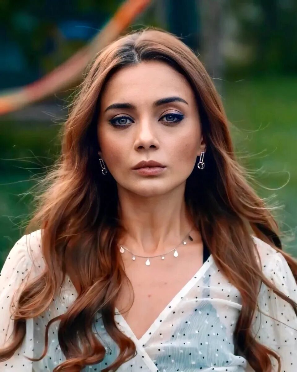 дамла чукур. дамла чукур актриса. эфсун кент чукур. дамла сонмез чукур. эфсун чукур актриса.