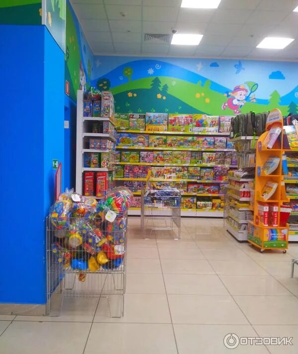 Папа в магазине. Папу выбрали. Маленький папа магазин. Маленький папа магазин. Папа с ребенком в магазине.