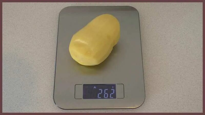 100 гом. Картофель отварной вес 1 шт. вес 1 вареной картофелины. 100 грамм картошки. средний вес одной картофелины.
