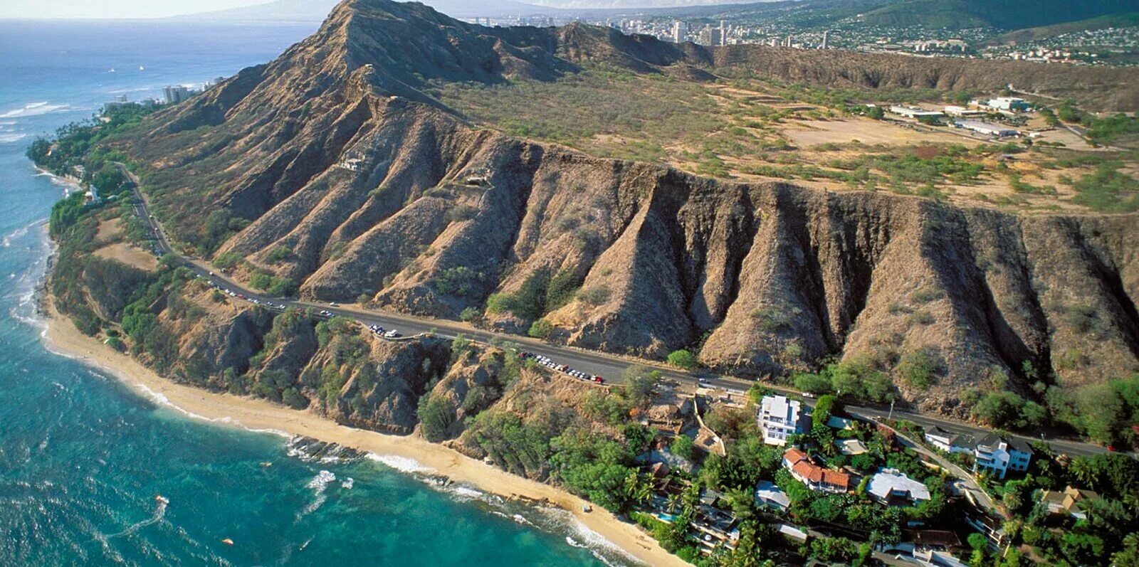 Четырех тысячах островов. Остров Оаху Гавайи. Оаху Гавайи кратер. Гонолулу Оаху Гавайи. Даймонд Хэд, Оаху.
