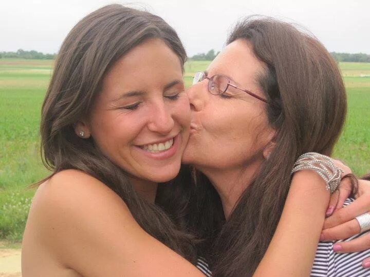 Mother daughter club. Real mother and daughter lesbians. Real mother and daughter lesbians. Поцелуй мамы и дочери в губы. Real mother and daughter lesbians.