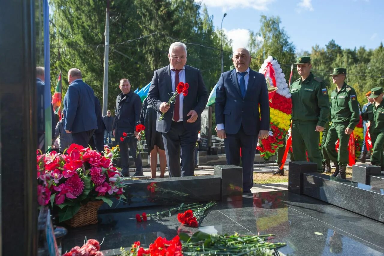 Новости где теракт. Северная Осетия теракт в школе. Беслан Северная Осетия.