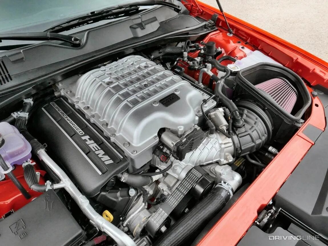 Додж челленджер двигатель. Двигатель dodge Challenger Hellcat. Мотор Додж Челленджер СРТ. Додж Челленджер 2024. Dodge Challenger engine.