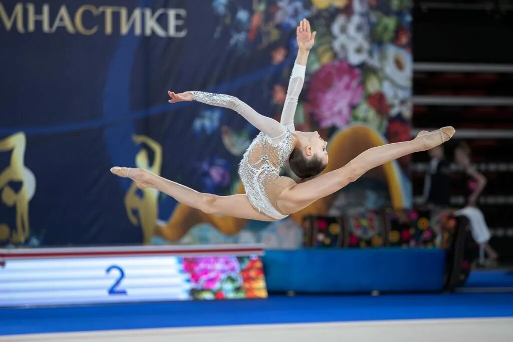 Zhemchuga_Gymnastics в городе Москва логотип.