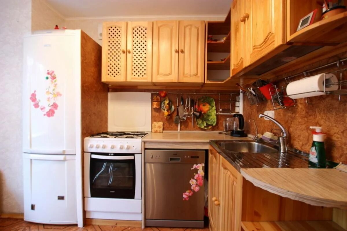 электрогорскмебель ухтомского. ул колотилова д 38 кв 115 иваново квартира 9 этаж. мебель для дачи и дома, электрогорск, советская улица. анджиевского минеральные воды. комната с хорошим ремонтом с балконом.