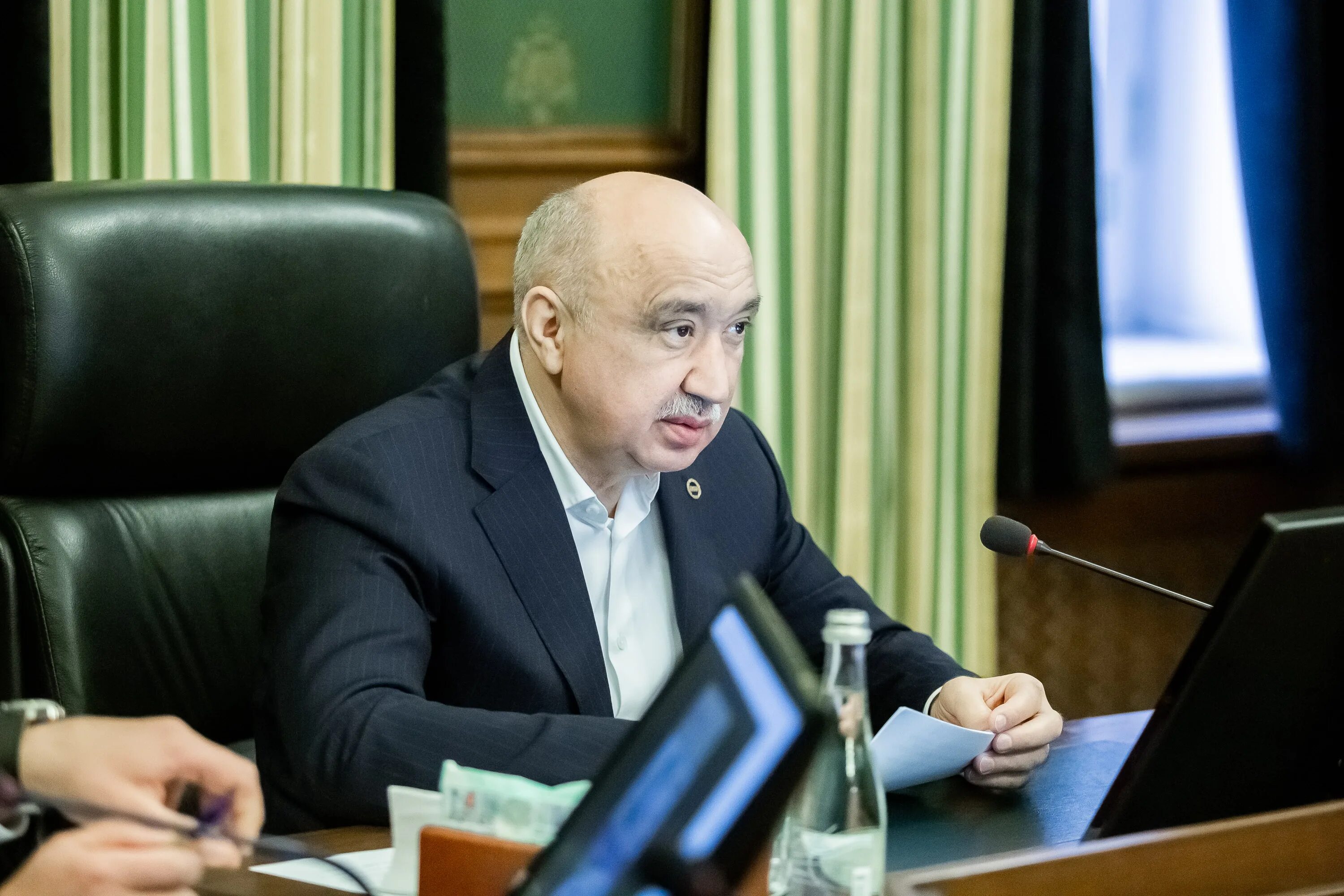 Домашний арест зуева. Ильшат гафуров в суде. Ректор кфу гафуров ильшат. Ректор кфу гафуров арест. Ректор шанинки зуев.