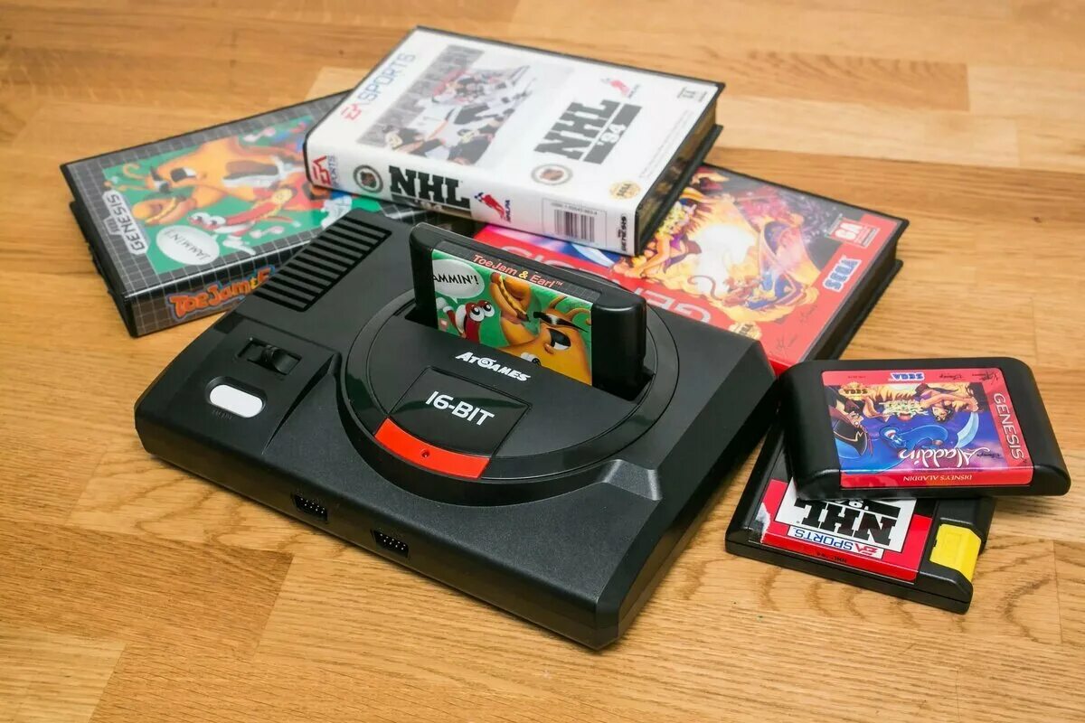 Новые игры на приставку. Приставка Sega Mega Drive. Mega Drive игровая приставка retrogensis. Sega Mega Drive 2 Genesis. Игровая приставка сега сега мегадрайв 2.