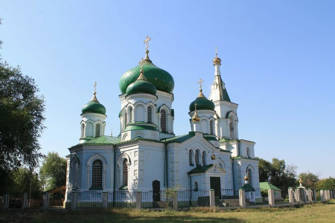 Церковь Троицы Живоначальной, село Красногвардейское. Красногвардейское церкви Ставропольский край. Храм Святой Троицы Красногвардейское. Троицкий храм село Красногвардейское.