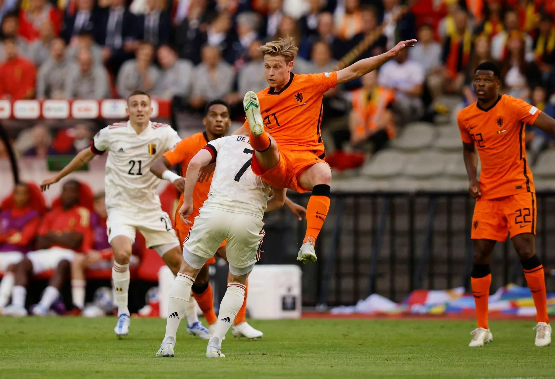 Нидерланды Бельгия 1 0. Сборная Голландии 2022. Нидерланды сборная Бергвейн. Нидерланды 1-0 Бельгия лига наций.