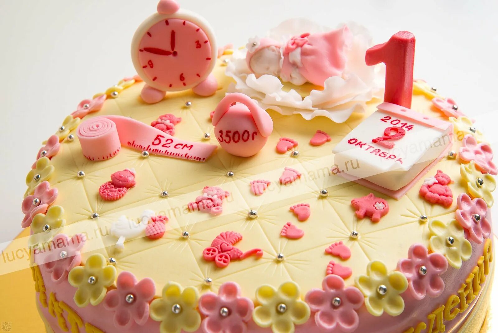 На год красивый торт девочке. Торт на 1 годик девочке. Тортик на 1 годик девочке. Торт на день рождения девочке 1 годик. Тортики на день рождения для девочек 1 годик.