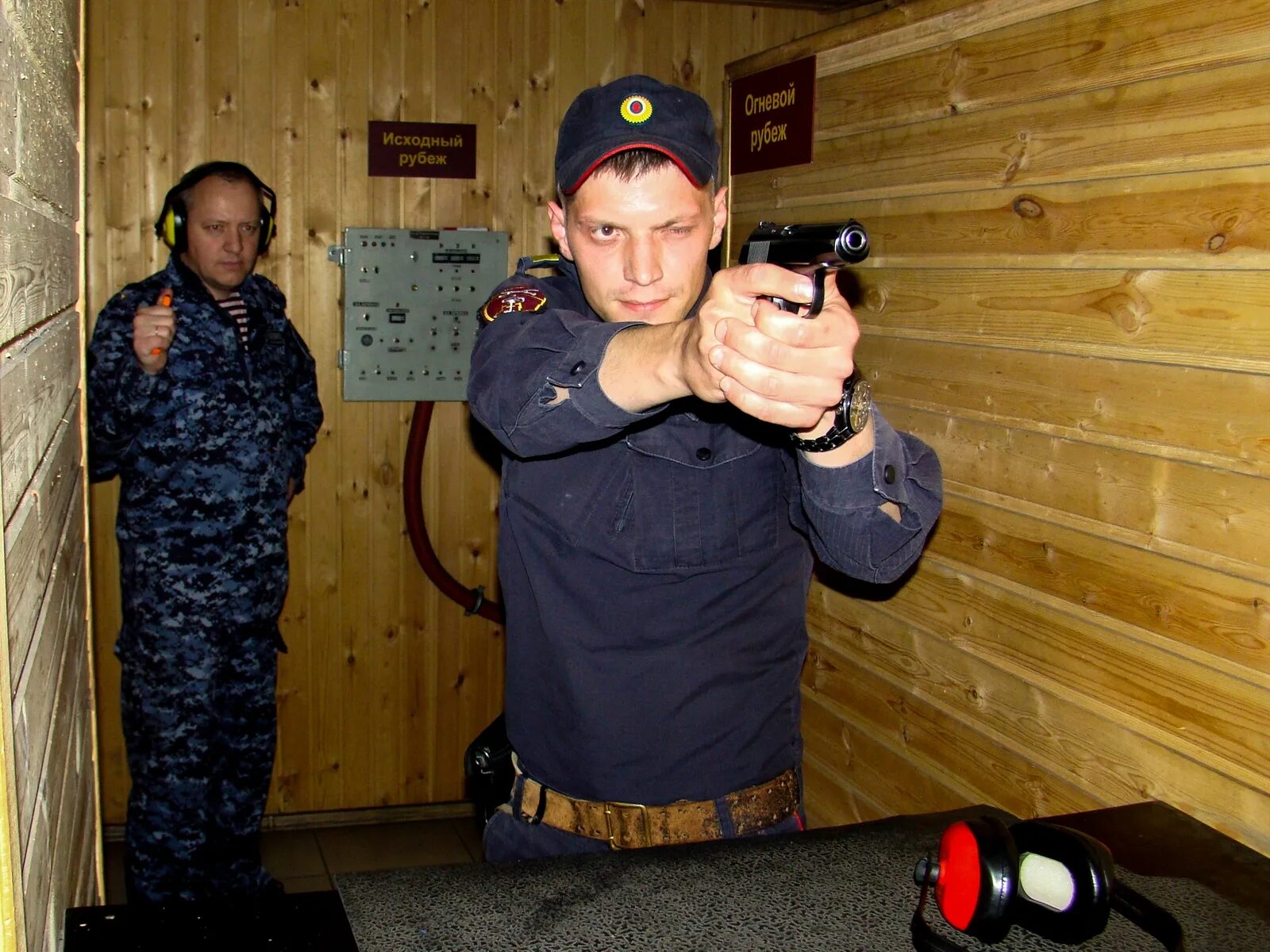 Вневедомственная охрана Ставрополь. Охрана гаража. Группа задержания ВНГ. Охранник гаражей.