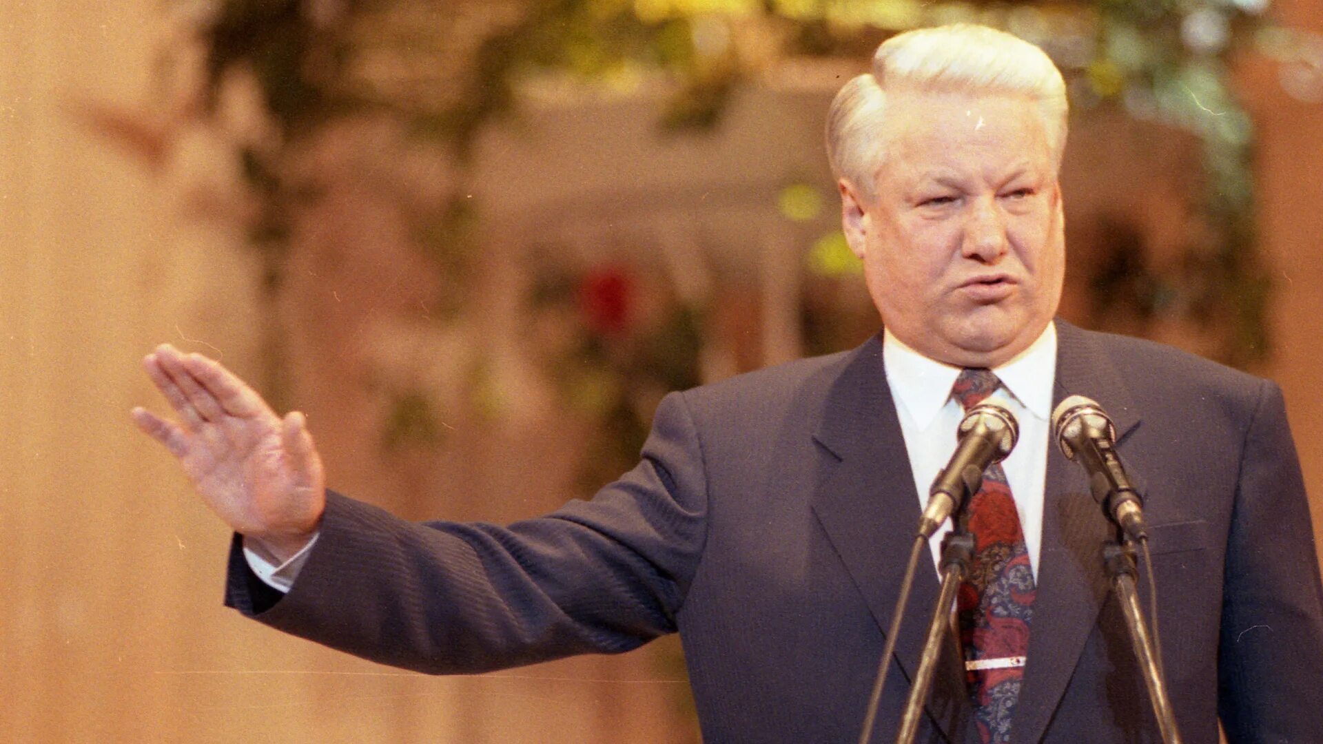 Ельцин 1990. Ельцин 1985. Избрание президентом россии б н ельцина