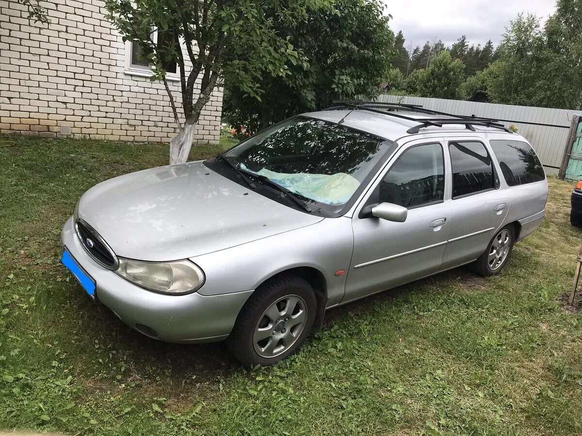 Купить форд мондео 2.0 дизель. Форд Мондео 1999 универсал 1.8 дизель. Ford Mondeo II универсал на 14r. Форд Мондео 2 универсал 1.8 дизель. Форд Мондео универсал 2000 года.