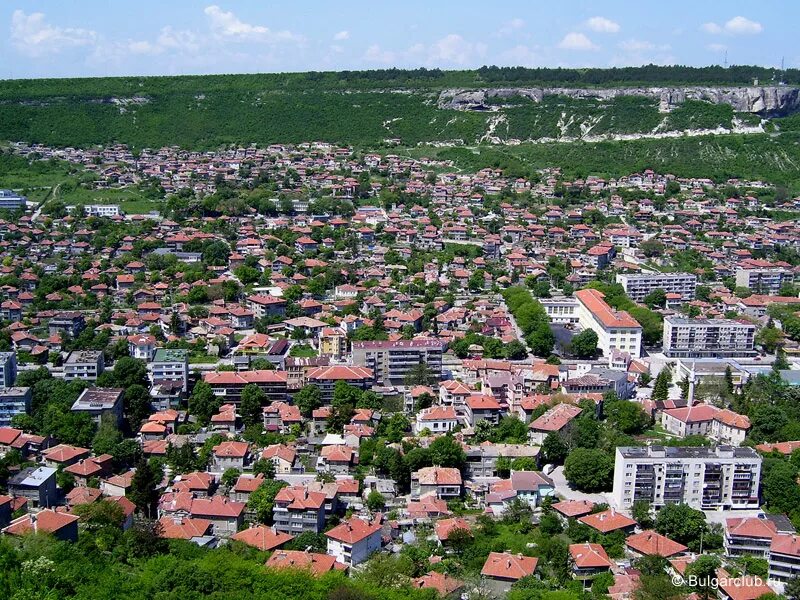 Город в болгарии 5. Провадия Болгария город. Карнобат Болгария. Крепость овеч Провадия Болгария. Шабла Болгария город.