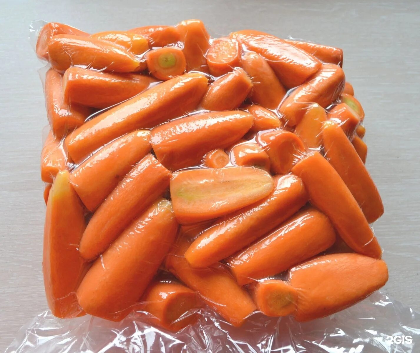 Как вакуумировать морковь. Овощи в вакуумной упаковке. морковь в вакууме. вакуумированная морковь. морковь в упаковке.
