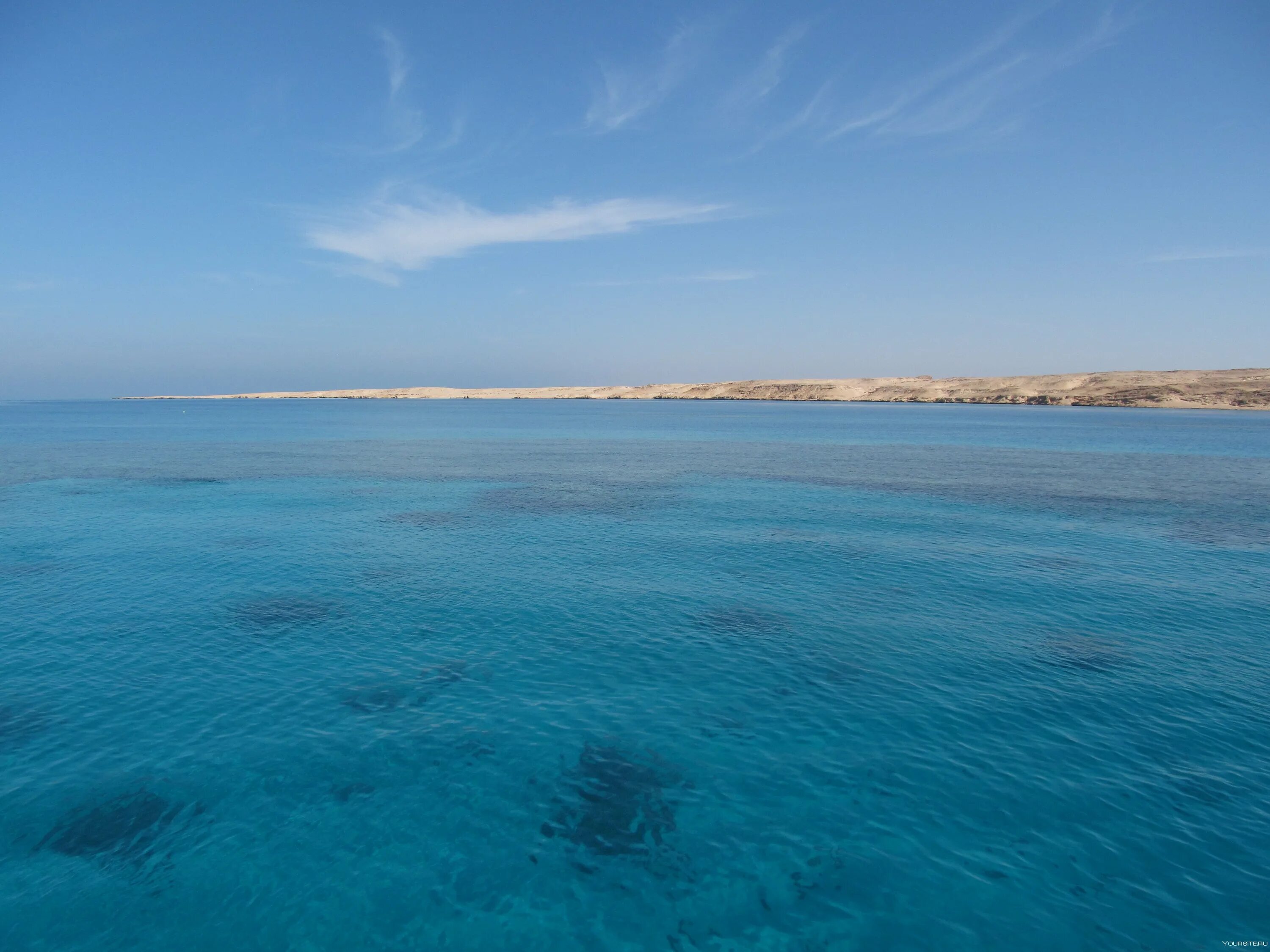 Какое море в шарм эль. Шарм-эль-шейх. белый остров шарм-эль-шейх. море египет тиран остров. остров тиран белый песок шарм-эль-шейх.