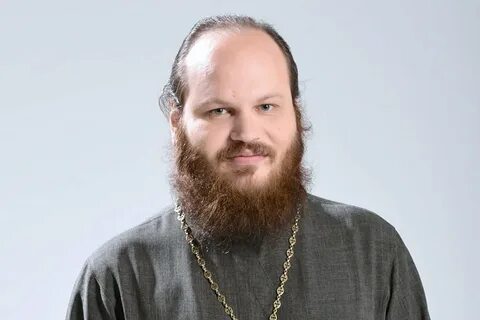 Священник клирик