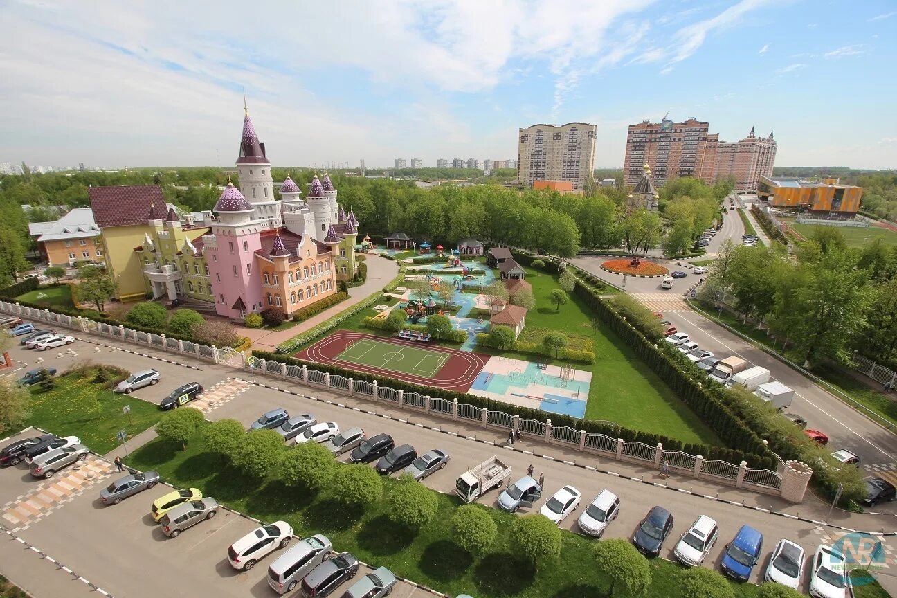Колхоз имени ленина московская область. Детский сад совхоз имени ленина замок. Поселок им ленина московская. Совхоз имени ленина площадь. Поселок совхоза им ленина московская область.
