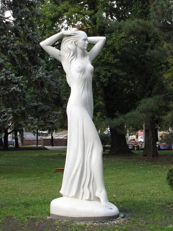 Венера милосская скульптура без головы. Как назывались статуи девушек. Как назывались статуи девушек. Мраморные статуи. Красивые скульптуры.