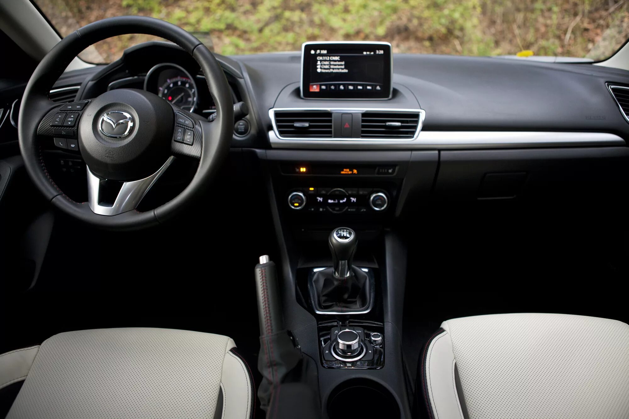 Mazda 3 2015 салон. Mazda 3 2016 салон. Мазда 3 хэтчбек 2015 салон. Mazda 3 2015 Interior. Teyes mazda 3