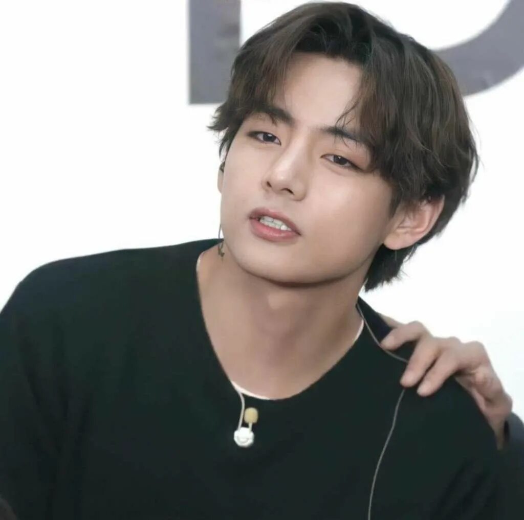 Most handsome Asian King Fan choice voting Contest 2021 голосование. Most handsome Asian King Fan 2021-2022 голосование. Дженнер BTS. Taehyung most handsome.