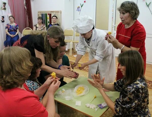 Конкурс на лучшую няню детского сада. Коллектив педагогов детского сада. Конкурс помощник воспитателя 2021. Филиппенко моя прекрасная няня. Конкурс помощник воспитателя.