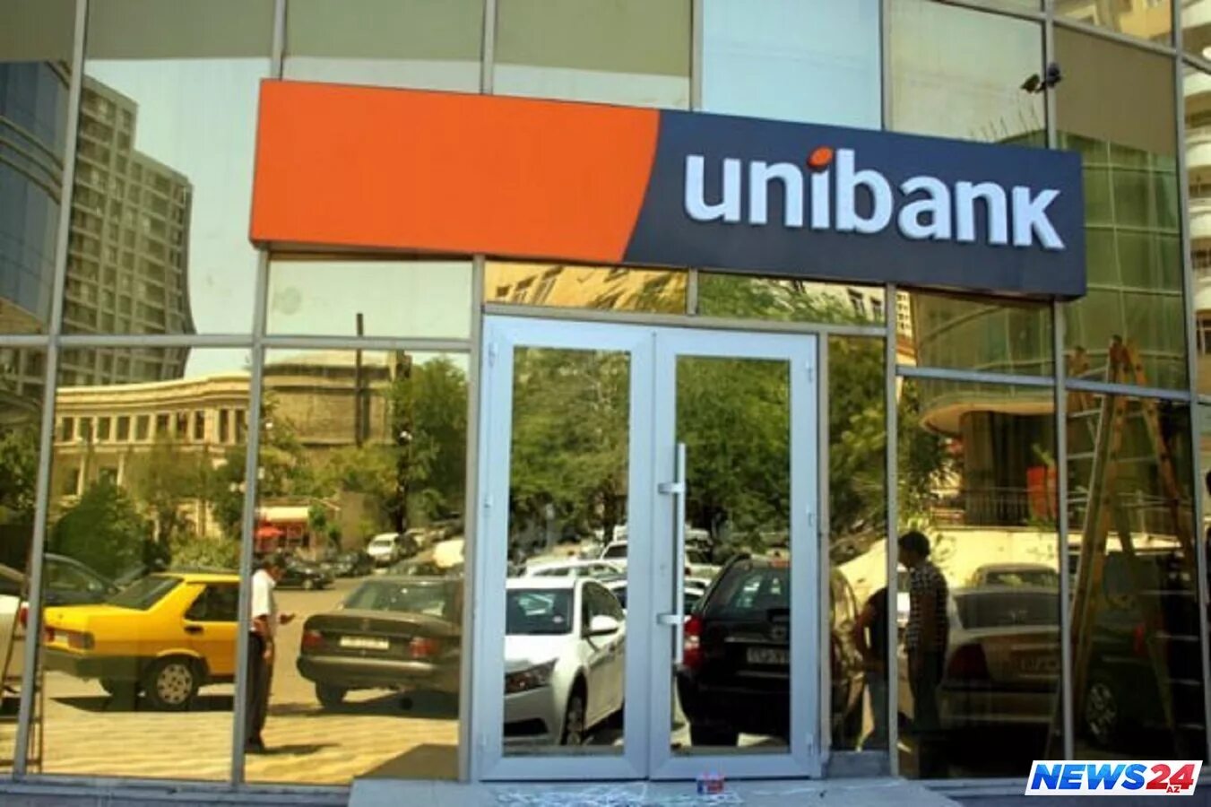 Unibank armenia. Unibank. Unibank Азербайджан. Юнибанк Армения. Юнибанк Ачаряна.