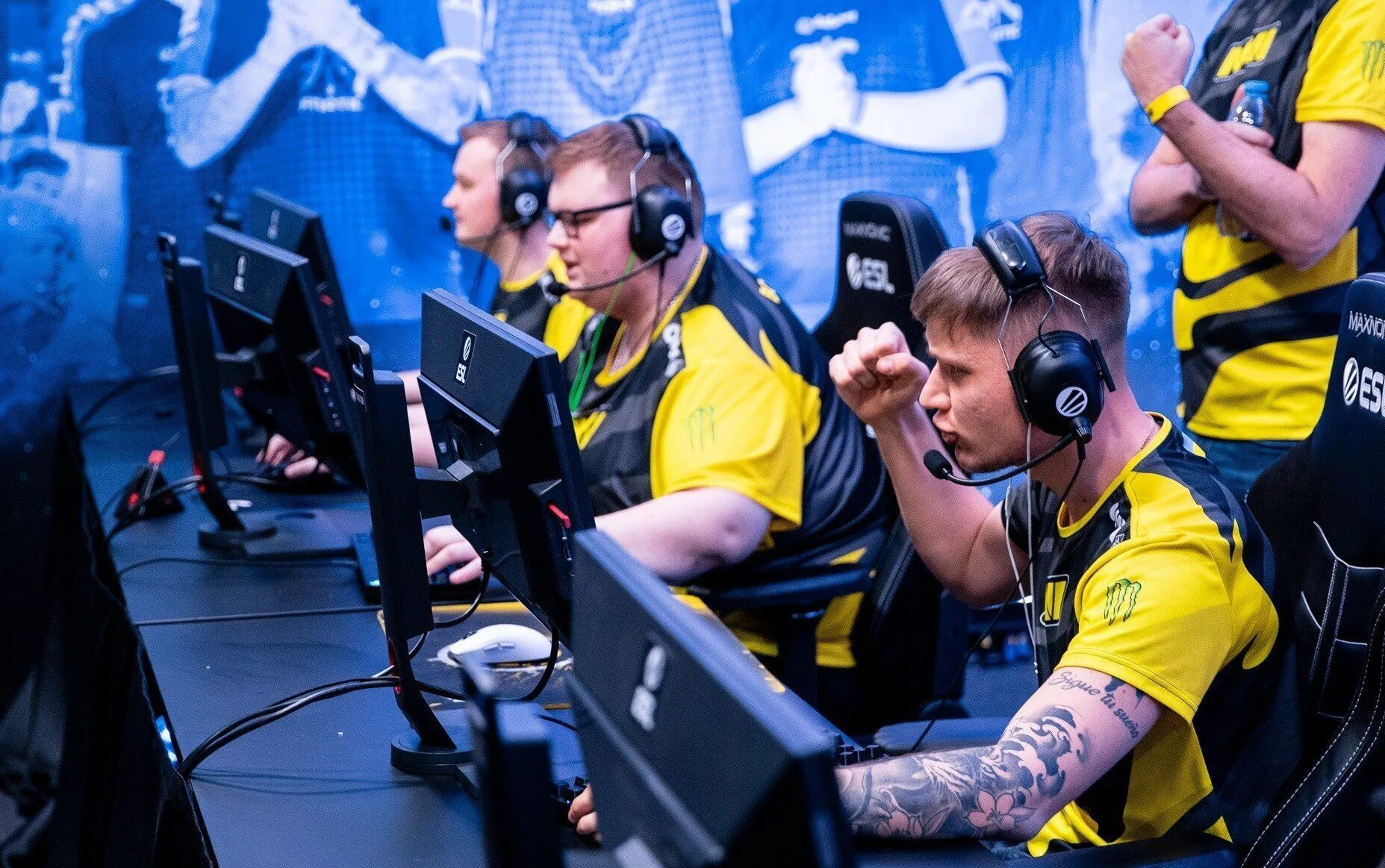 Пробуждение нави. Navi cs go. navi stockholm 2025. navi cs go 2025. нави кс го 2010.