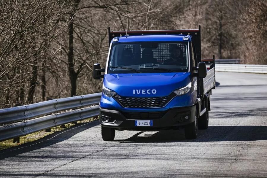 Ивеко Дейли 2019. Iveco Daily 35c17. Ивеко Дели 2019 года. Iveco Daily 2021 шасси. Ивеко дейли фото