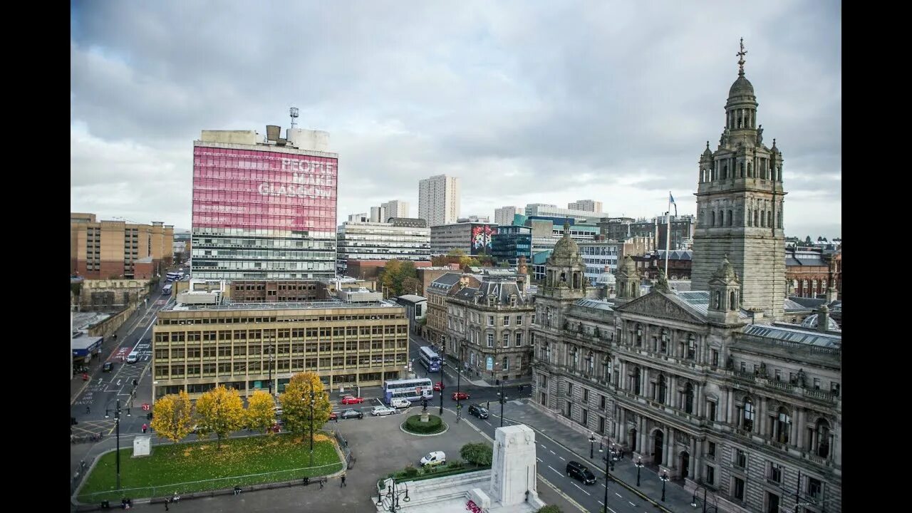 Глазго исторический центр. Visit glasgow. The city of glasgow in uk. Visit glasgow. Джордж сквер глазго.
