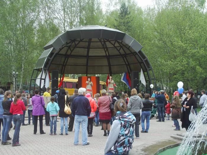 Город полысаево кузбасс кемеровская область. Парк горовца полысаево аттракционы. Улица бажова полысаево. Стадион имени абрамова полысаево. Г полысаево (кемеровская область - кузбасс), ул космонавтов, д 92.