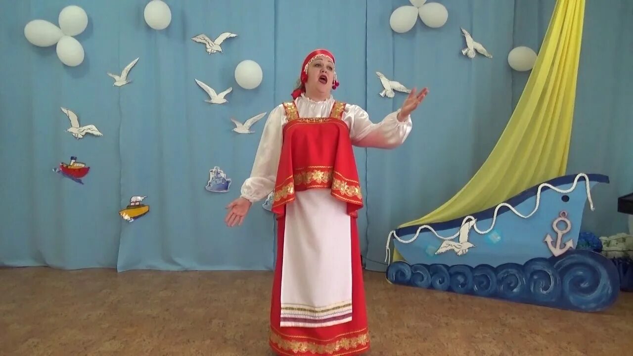 Дк заперевальный донецк. Образцовый ансамбль танца василек онуфриево. Песня гляжу в озёра синие в исполнении зыкиной. Гляжу в озера синие танец. Танец гляжу в озера синие в детском саду видео.