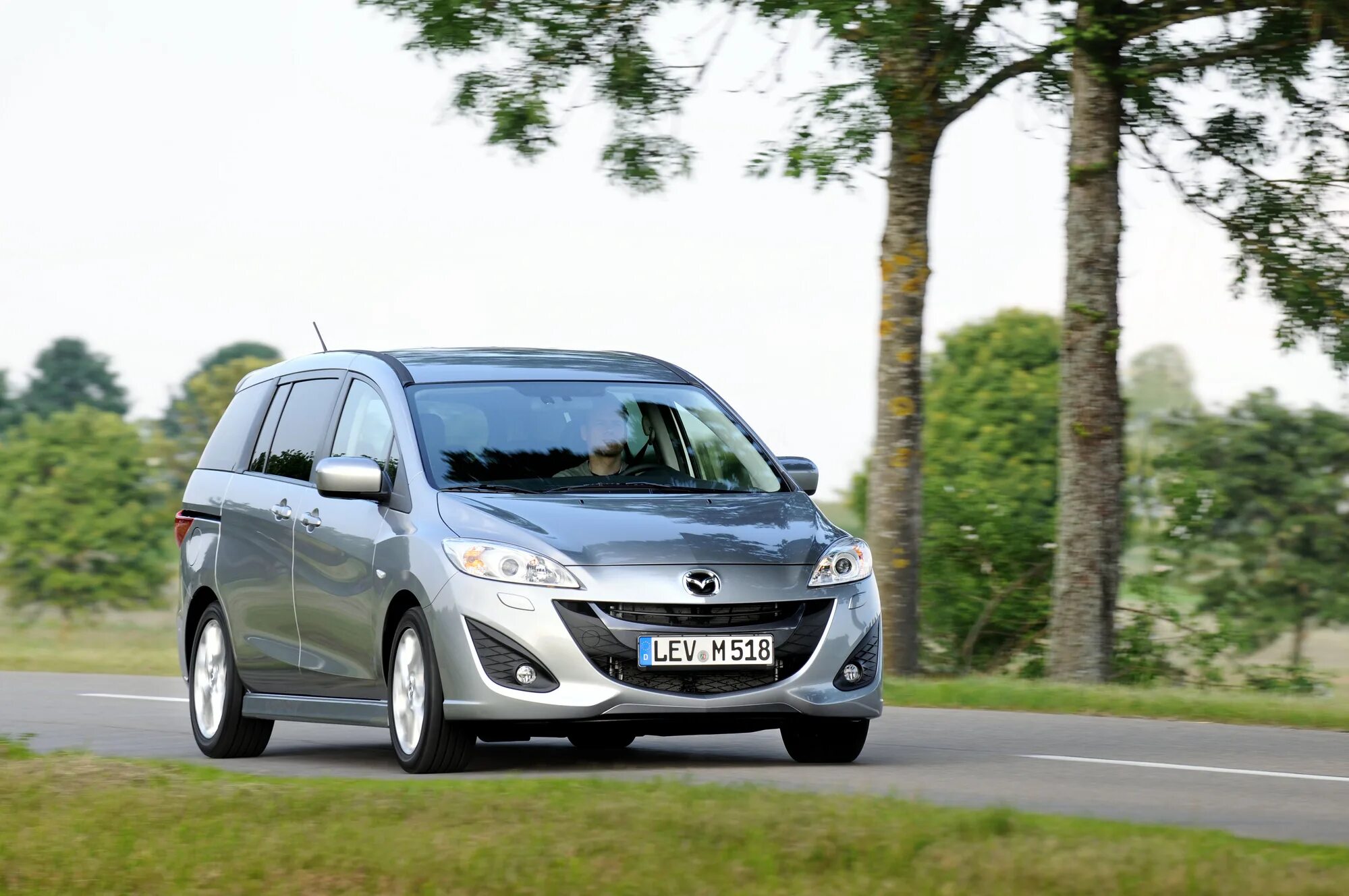 Мазда 5 спорт. Mazda 5 2010. Mazda 5 2011. Mazda5 компактвэн. Мазда 5 минивэн 2011.