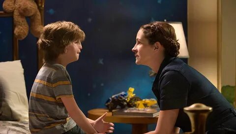 Julia Roberts and Jacob Tremblay in Wonder (2017) Extraordinário.