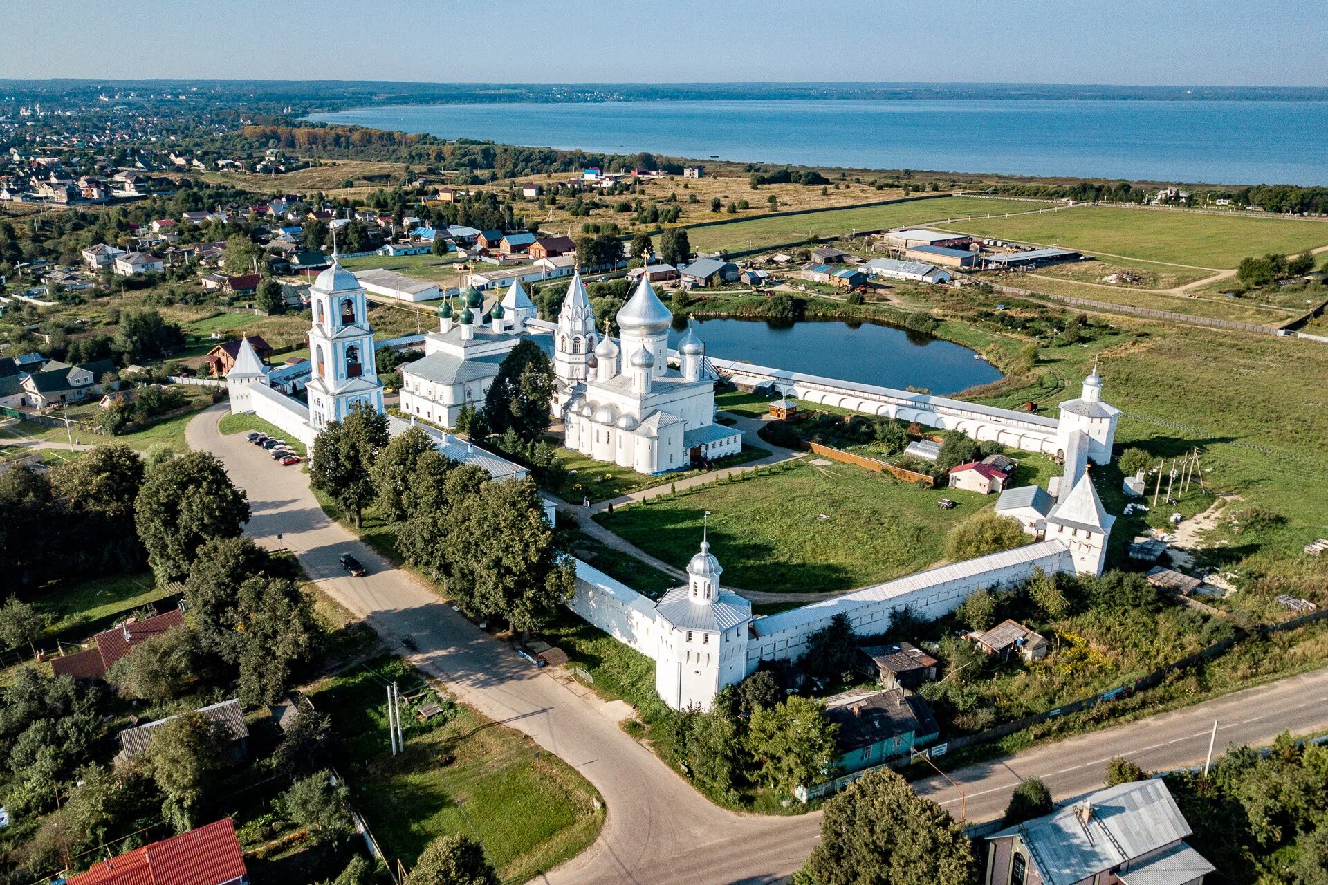Узнаваемое фото. Суздаль. Суздаль доспремечательства. Суздаль Пристань. Суздаль достопримечательности.